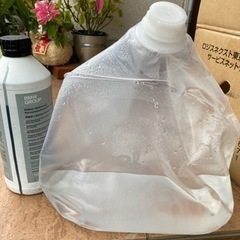 BMW純正クーラント冷却水&精製水の画像