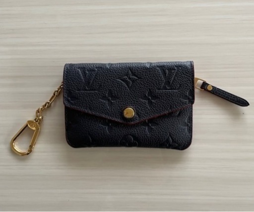 LOUIS VUITTONアンプラント ポシェット クレ マリーヌ・ルージュ