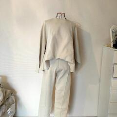 ティティベイトのニットセットアップ差し上げますの画像