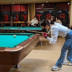 ビリヤードの試合 初心者 - 友達