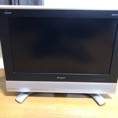 シャープ　AQUOS ２６インチ　テレビ　ＴＶ