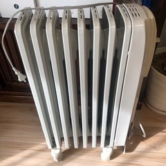 デロンギ　オイルヒーター