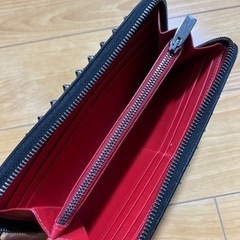 ルブタン財布の画像