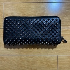 ルブタン財布の画像