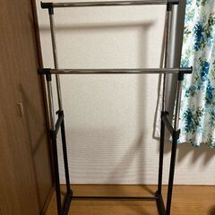 ■室内物干用ステンレスパイプハンガー　伸縮・キャスター付　良かっ...