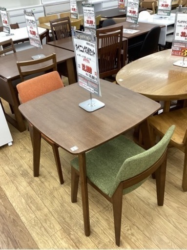 LA-47【新入荷　リサイクル品】ダイニング3点セット　ブラウン