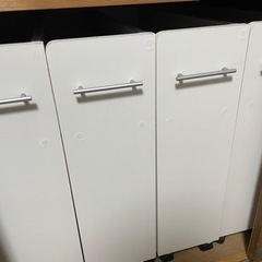 引出し式本棚