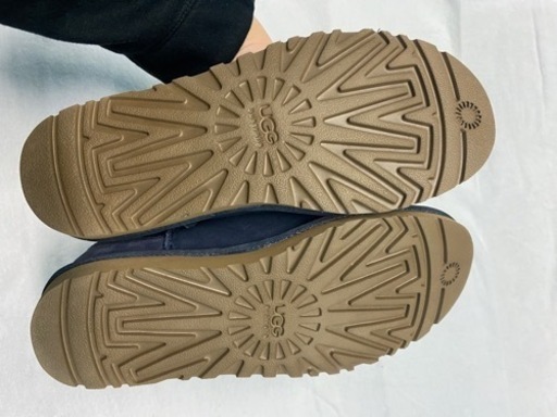 UGG ｱｸﾞネイビー 23㎝　未使用　ムートンブーツ 中古・古着通販】UGG (アグ) ムートンブーツ ネイビー サイズ:23