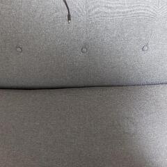ソファ　灰色の画像
