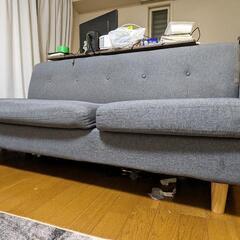 ソファ　灰色の画像