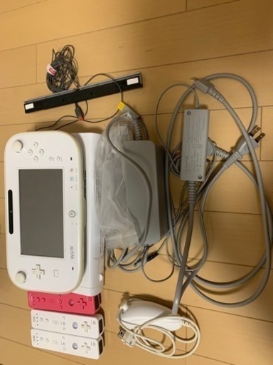 WiiU ソフト10個セット‼︎ リモコン三つおつけ致します。