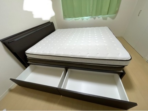 【値下げ・美品】ニトリ　クイーンベッド（マットレス＋収納引き出し付きフレーム＋ベッドパッド）