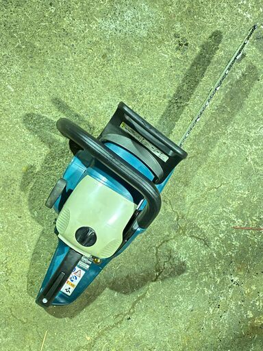 現物確認歓迎、初期不良やアフターケアも安心 整備済 低振動 マキタ 34.7cc チェーンソー MDE350 取説はメーカーHPで見れます