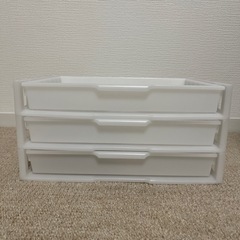 3段　書類入れ　A4トレー　プラスチックの画像