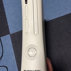 XBOX360本体のみとソフト3本　(ジャンク)の画像
