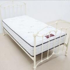 【現地引渡】ローラアシュレイ　シングル　ベッドフレーム　シングル ローラアシュレイのシングルベッドフレーム