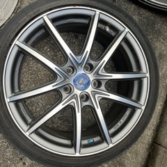 18インチ　8.0J アルミホイール　PCD114.3 5穴　+42 レオニスの画像