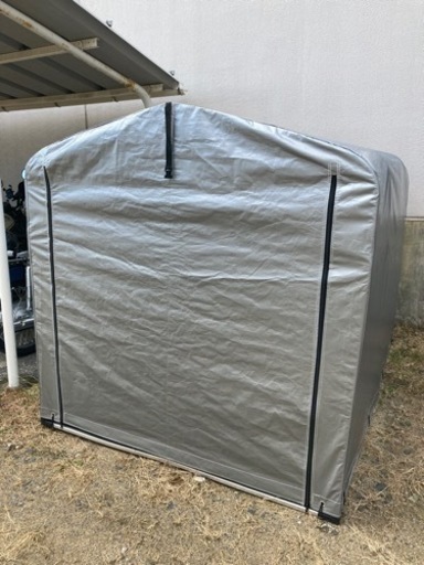 バイクガレージ