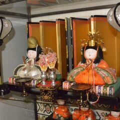 木目込みひな人形ケース付きの画像