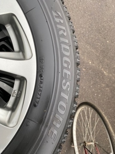 冬タイヤアルミホイール付き　225/60R17 