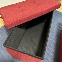 オットマンにもなる収納箱の画像