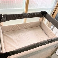 GRACO 折り畳みベビーベッド