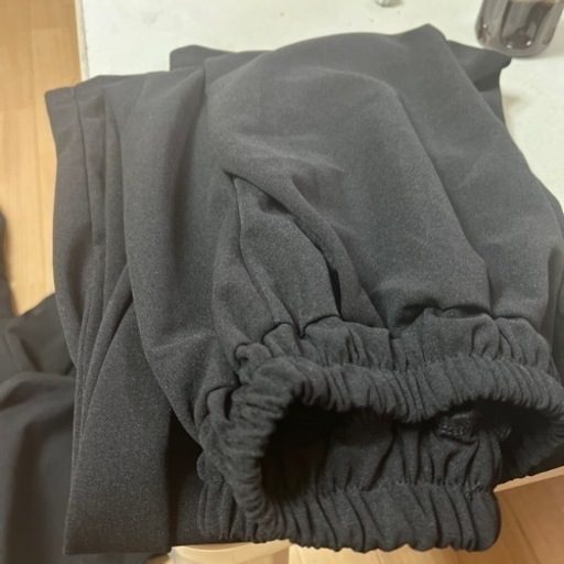 化粧品と夏用スーツ