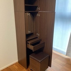姿見になるドレッサー（スツールセット 2口コンセント付）の画像
