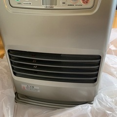 石油ファンヒーター　2012年製