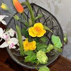 花を入れる花瓶 インテリアの画像