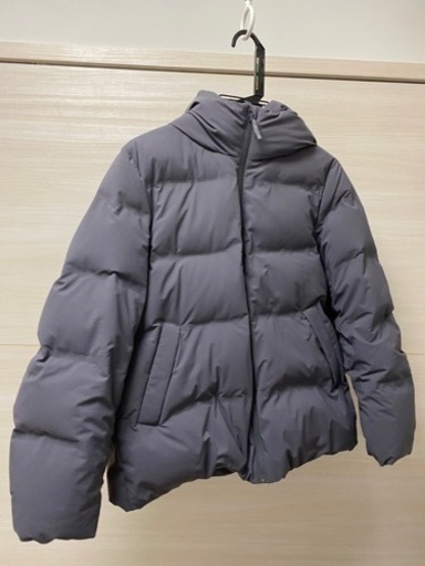 シームレスダウンパーカ