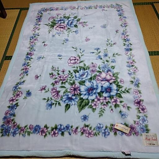毛布　西川産業