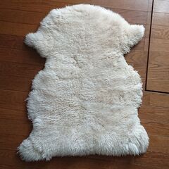 最終値下げになります　ムートン　ラグマット　椅子カバー　足元マッ...