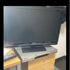 無料　デスク　イス　キャビネットのセットの画像