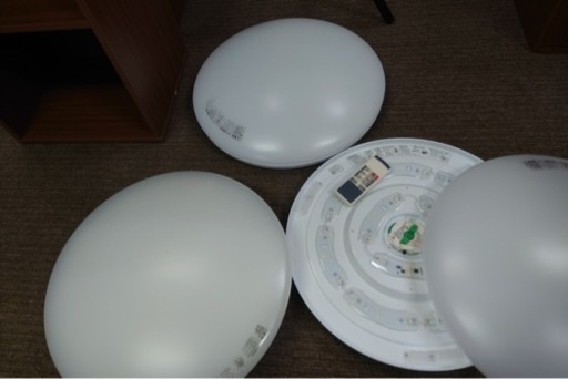 あと1個あります^ - ^LED照明　1個1500円　ニトリ　リモコンあります★