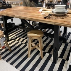 ダイニングテーブル スコグスタ skogsta IKEA