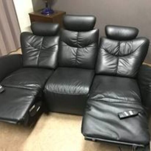 3人掛け革張りソファ