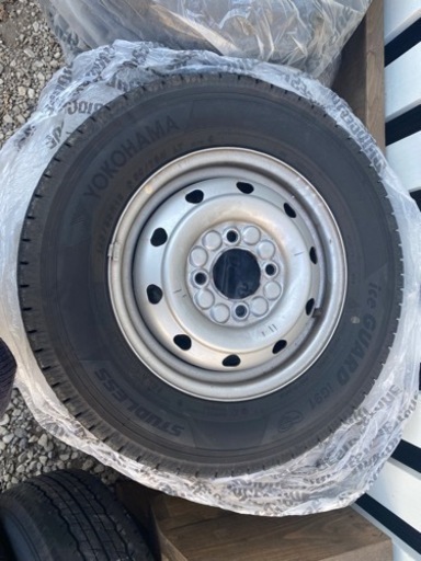 スタッドレスタイヤ 145/80R12 86/84N ヨコハマ アイスガード iG91