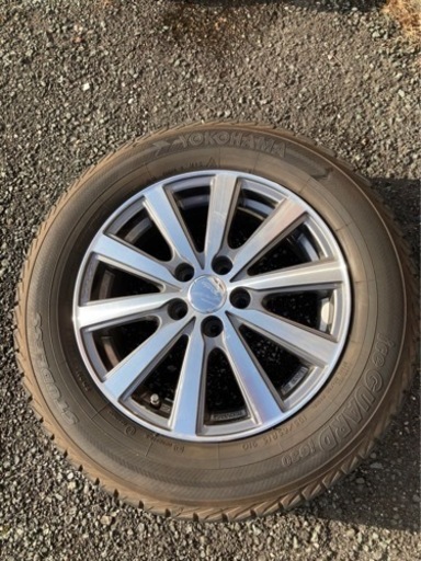 プリウス用　ヨコハマ　値引します　ICE guardスタッドレスタイヤホイールセット