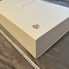 モンクレール　箱　空箱　ボックスの画像