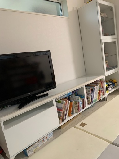 IKEA テレビボード＋ガラス扉棚