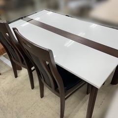 J2115 ダイニングテーブルセット 椅子２脚・ベンチ付 4人掛けダイニングテーブルセット モダンデザインダイニングテーブルクリーニング済み