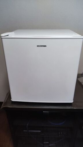アイリスオーヤマ 冷蔵庫 42L 1ドア 小型 左開き 幅48cm ホワイト AF42L-W　2018年製 4千円に値下げしました。