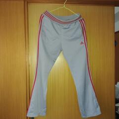 アディダス　レディースジャージ