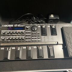 【受け渡し先決定】BOSS GT-8を譲ります。