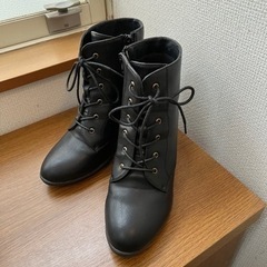 ショートブーツ　Lサイズ　①
