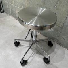 ステンレス スツール (キャスター付き 椅子) 48~62cm [ エステスツール 丸椅子 キャスター スツール 診察椅子 回転椅子 カットチェア ネイルスツール ワーキング ワーク 丸 イス チェア チェアー 昇降式 サロン 美容室 施術 高さ調節 ]の画像