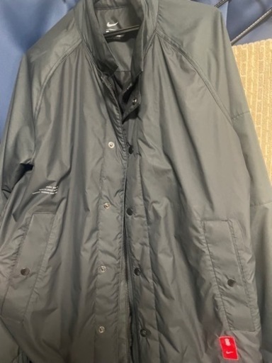 NIKE アウター　被りません！