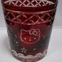ハローキティ 桜舞う切子グラス  赤