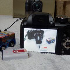 ❤️付属品あり★動作品★超望遠720mm★200倍ズーム❤️FinePix★S4500★黒色の画像